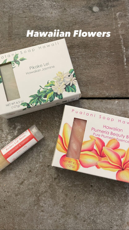 Holiday Hawaiian Soap in Gift Bag with Hawaiian Beeswax Lip Balm // 2 x soap bars and 1 x lip balm - Image 5