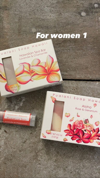 Holiday Hawaiian Soap in Gift Bag with Hawaiian Beeswax Lip Balm // 2 x soap bars and 1 x lip balm - Image 8